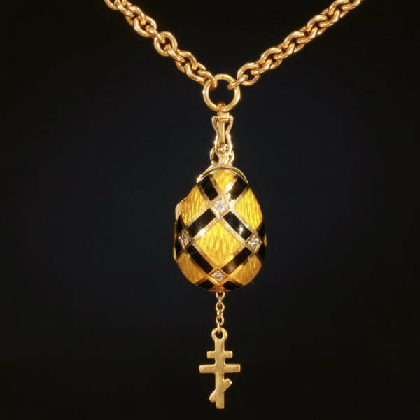 Faberge egg shaped locket (image 6 of 8)